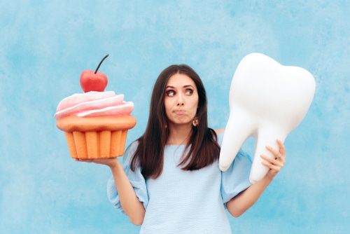 Un dentista general explica los posibles problemas de salud del azúcar