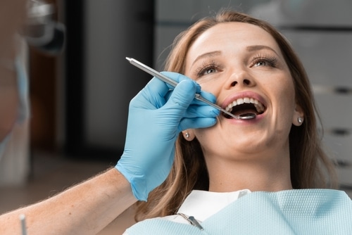 Encuentre un dentista para todas sus necesidades dentales | Happy Smiles