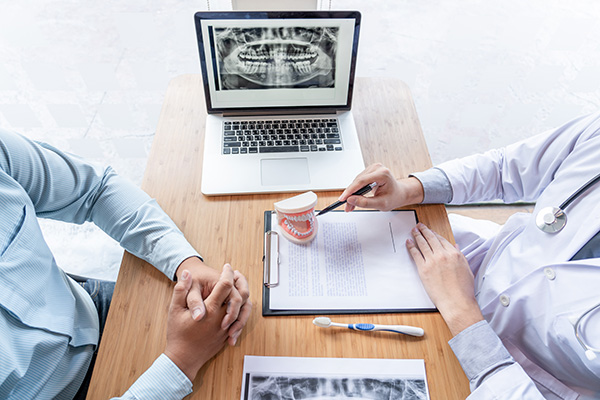 Affordable Implant Dentures in Schaumburg, IL | Mini Implants Cost