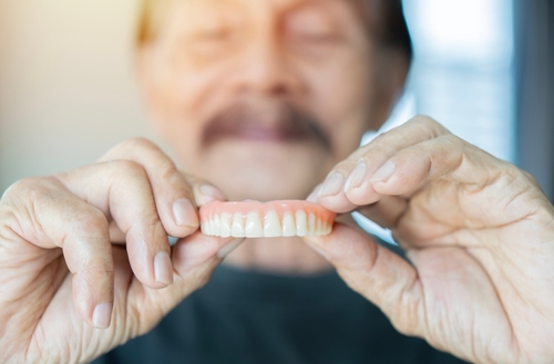 Denture Options in Schaumburg, IL | Free Implant Consultation
